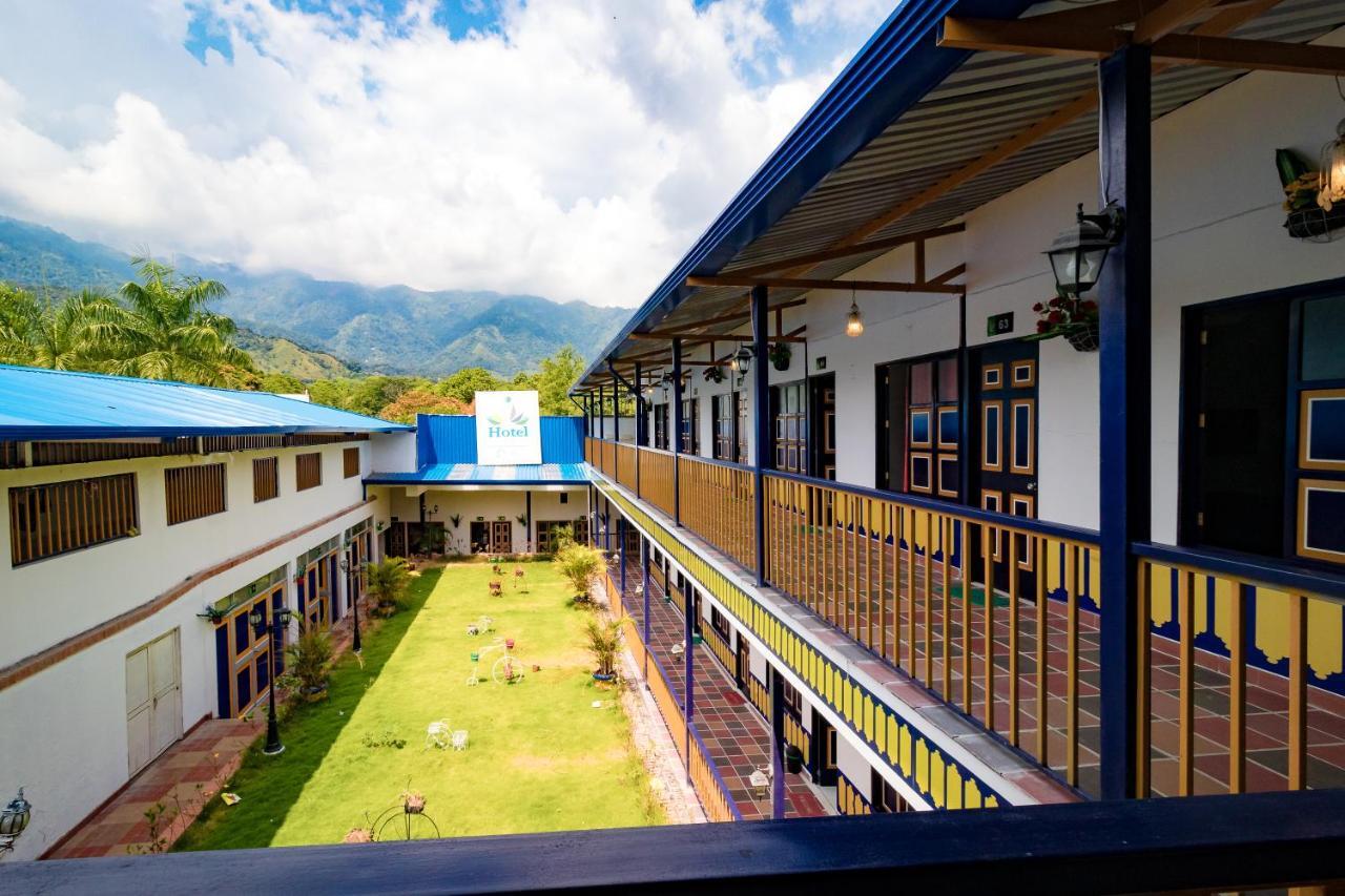Ayenda 1132 Copiclub Otel Ibagué Dış mekan fotoğraf